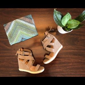 Brash Taupe wedge sandals.